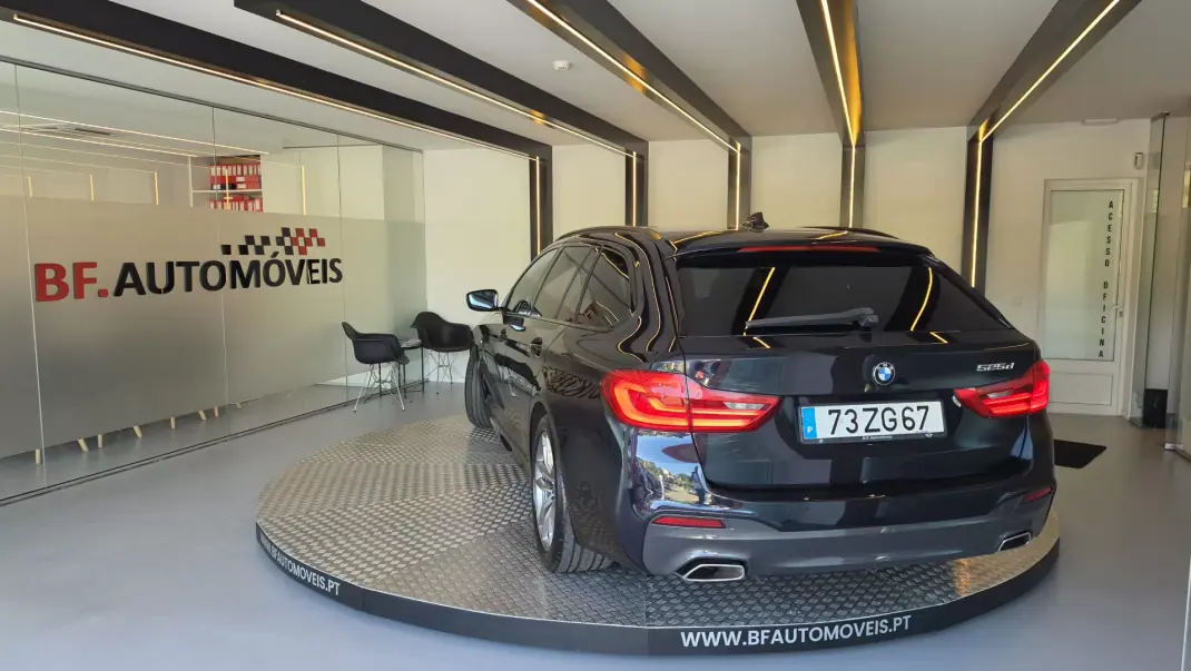 BMW 525 2019 - 31500 EUR, 84679 km - AUTO.MOTO.pt - 84679km - foto 17 de 67