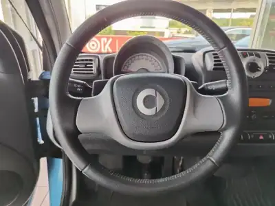 Smart Fortwo Cabrio 2009 - 5750 EUR, 141300 km - AUTO.MOTO.pt - 141300km - foto 23 de 30