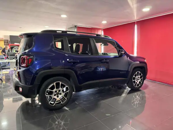Jeep Renegade 2020 - 17000 EUR, 120000 km - AUTO.MOTO.pt - 120000km - foto 4 de 22