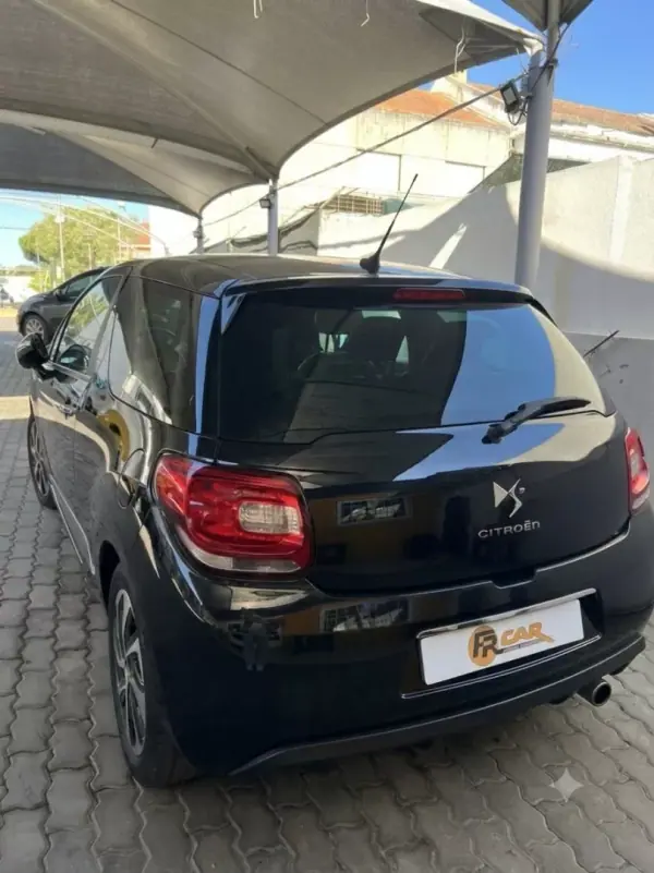 Citroën DS3 2012 - 10900 EUR, 121482 km - AUTO.MOTO.pt - 121482km - foto 6 de 8
