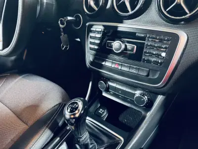 Mercedes-Benz A 180 2013 - 13990 EUR, 144369 km - AUTO.MOTO.pt - 144369km - foto 22 de 25