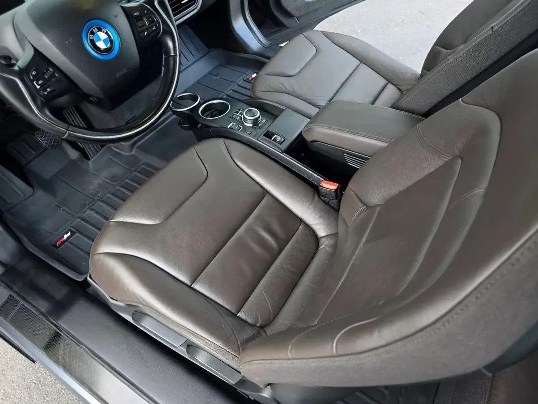 BMW i3 2019 - 12500 EUR, 216000 km - 216000km - foto 25 de 35