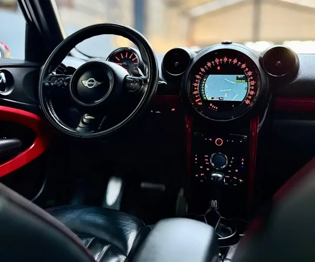 MINI Paceman 2013 - 15950 EUR, 182771 km - 182771km - foto 25 de 30