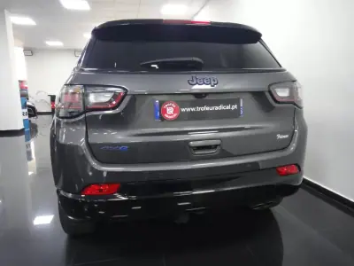 Jeep Compass 2021 - 20900 EUR, 100000 km - AUTO.MOTO.pt - 100000km - foto 7 de 40