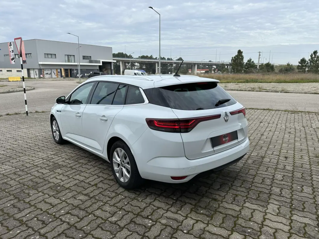 Renault Mégane Sport Tourer 2022 - 18990 EUR, 143000 km - 143000km - foto 6 de 18