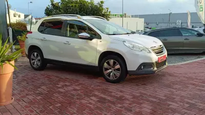 Peugeot 2008 2015 - 12990 EUR, 154000 km - AUTO.MOTO.pt - 154000km - foto 8 de 37