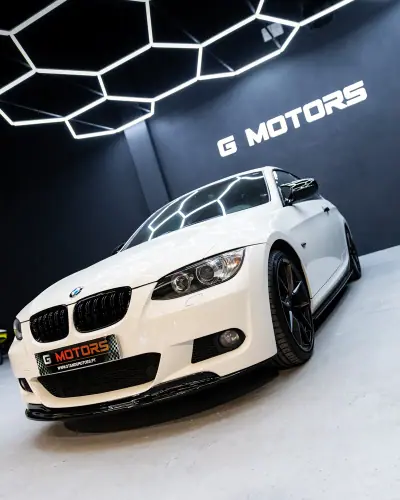 BMW 320 2009 - 15500 EUR, 259900 km - AUTO.MOTO.pt - 259900km - foto 3 de 16
