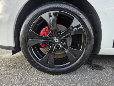 Renault Mégane Coupe 2011 - 8990 EUR, 234000 km - AUTO.MOTO.pt - 234000km - foto 33 de 33