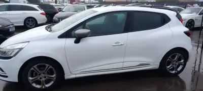 Renault Clio 2017 - 13500 EUR, 140820 km - AUTO.MOTO.pt - 140820km - foto 5 de 15