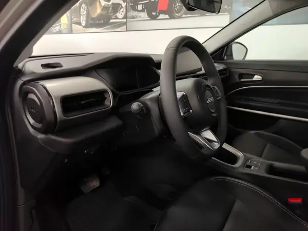 Jeep Avenger 2024 - 24990 EUR, 9000 km - AUTO.MOTO.pt - 9000km - foto 55 de 60