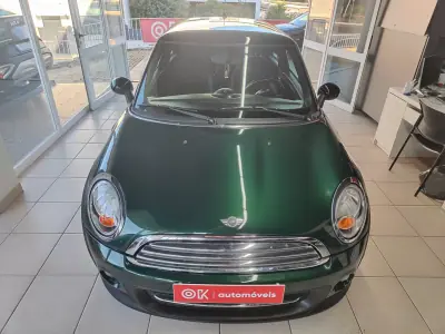 MINI Cooper 2012 — foto 4 de 33