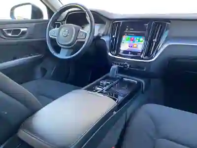 Volvo V60 2021 - 28750 EUR, 61000 km - AUTO.MOTO.pt - 61000km - foto 5 de 11