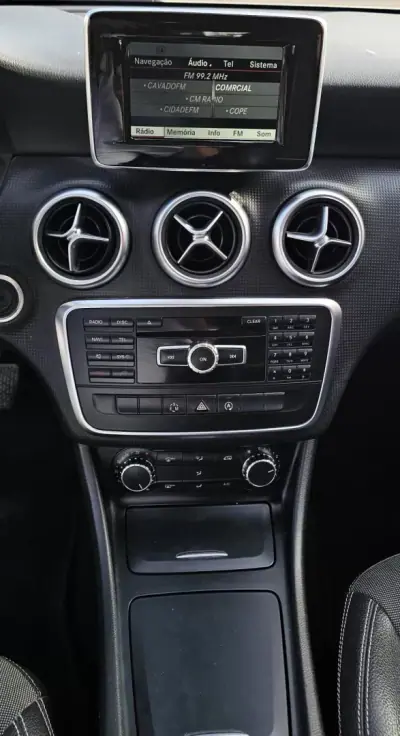 Mercedes-Benz A 160 2015 - 16500 EUR, 137000 km - AUTO.MOTO.pt - 137000km - foto 10 de 24