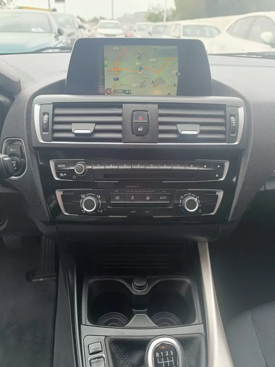 BMW 116 2015 - 12900 EUR, 156049 km - AUTO.MOTO.pt - 156049km - foto 17 de 29