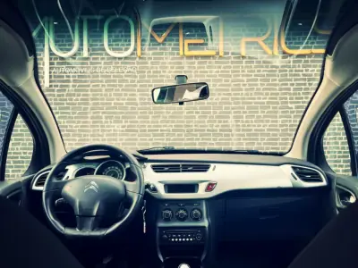 Citroën C3 2011 - 8900 EUR, 162000 km - AUTO.MOTO.pt - 162000km - foto 6 de 9