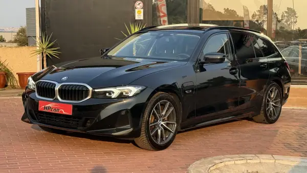 BMW 330 2023 - 32990 EUR, 95000 km - AUTO.MOTO.pt - 95000km - foto 12 de 38