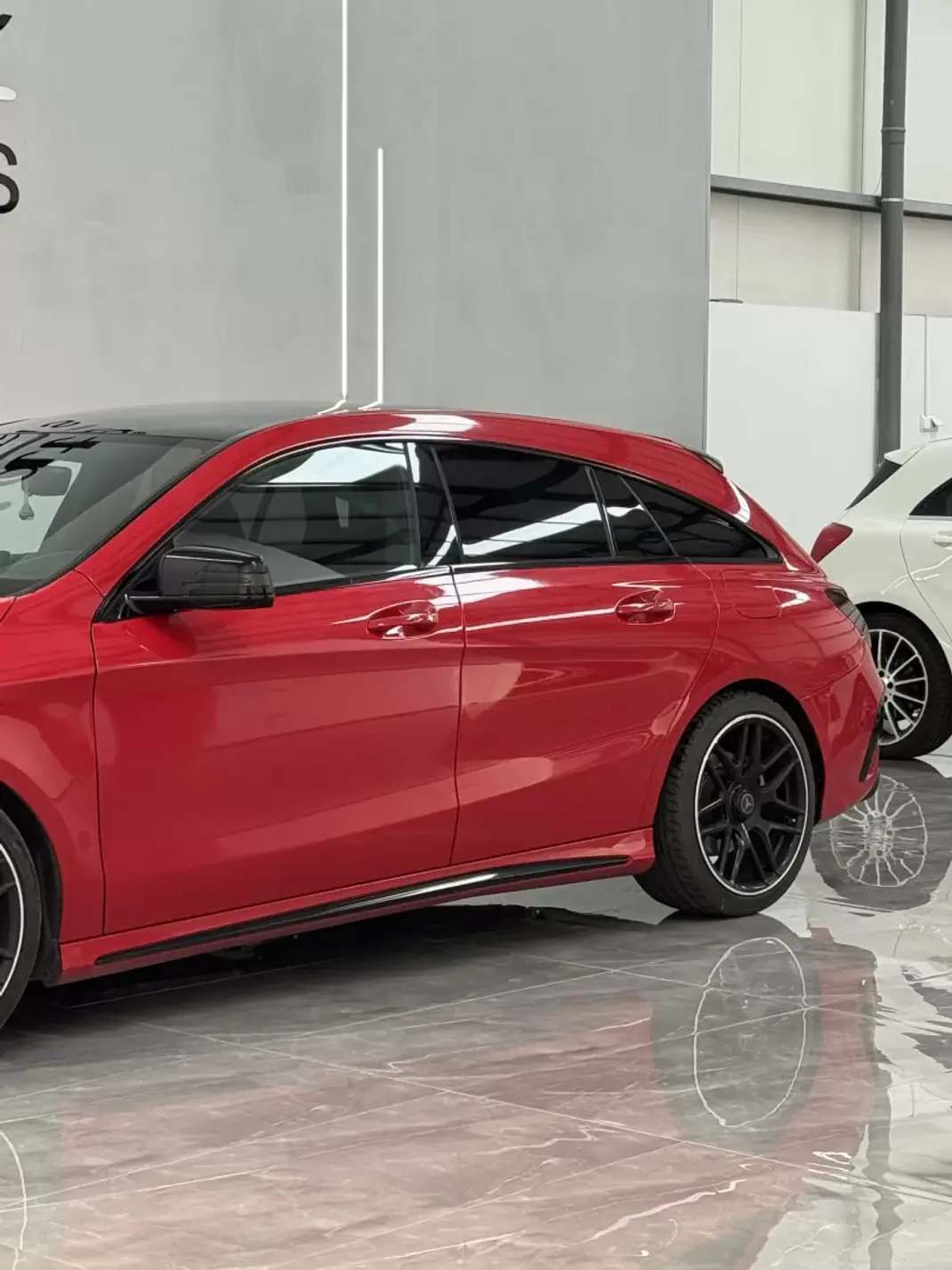 Mercedes-Benz CLA 200 2015 - 21990 EUR, 72000 km - AUTO.MOTO.pt - 72000km - foto 16 de 27