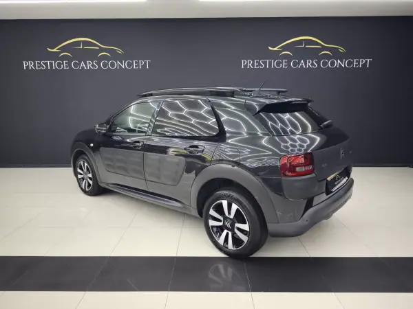 Citroën C4 Cactus 2015 - 10950 EUR, 186687 km - AUTO.MOTO.pt - 186687km - foto 5 de 46
