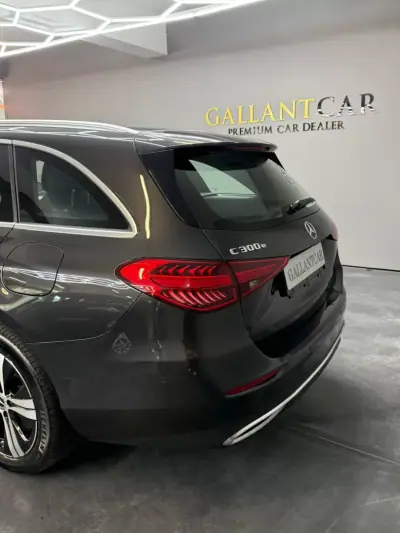 Mercedes-Benz C 300 2023 - 36500 EUR, 88706 km - AUTO.MOTO.pt - 88706km - foto 29 de 32