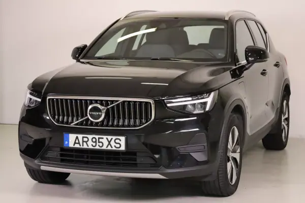 Volvo XC 40 2022 - 28990 EUR, 98750 km - AUTO.MOTO.pt - 98750km - foto 11 de 51
