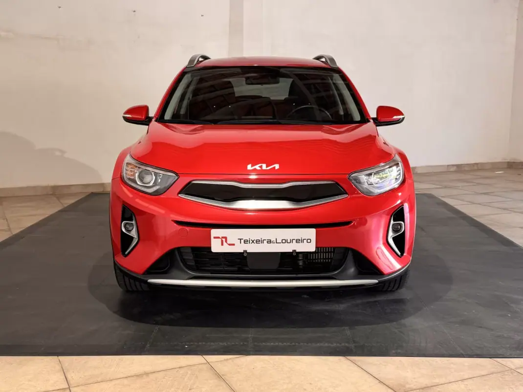 Kia Stonic 2025 - 20500 EUR, 17564 km - AUTO.MOTO.pt - 17564km - foto 2 de 22