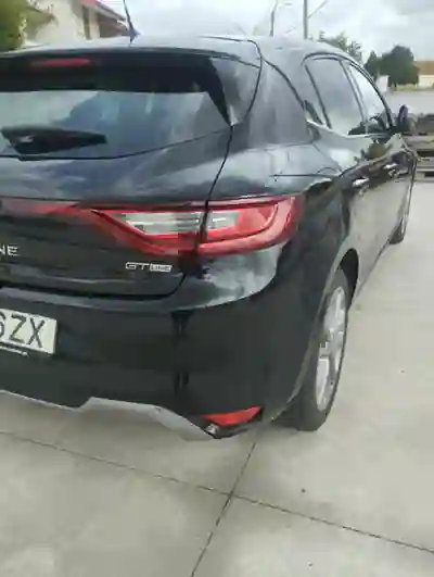 Renault Mégane 2021 - 16200 EUR, 63000 km - 63000km - foto 11 de 12