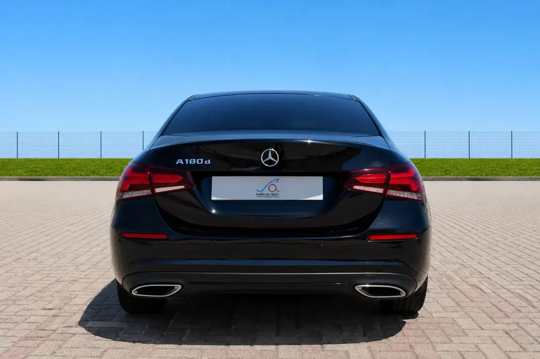 Mercedes-Benz A 180 Limousine 2019 - 21900 EUR, 158320 km - 158320km - foto 5 de 14