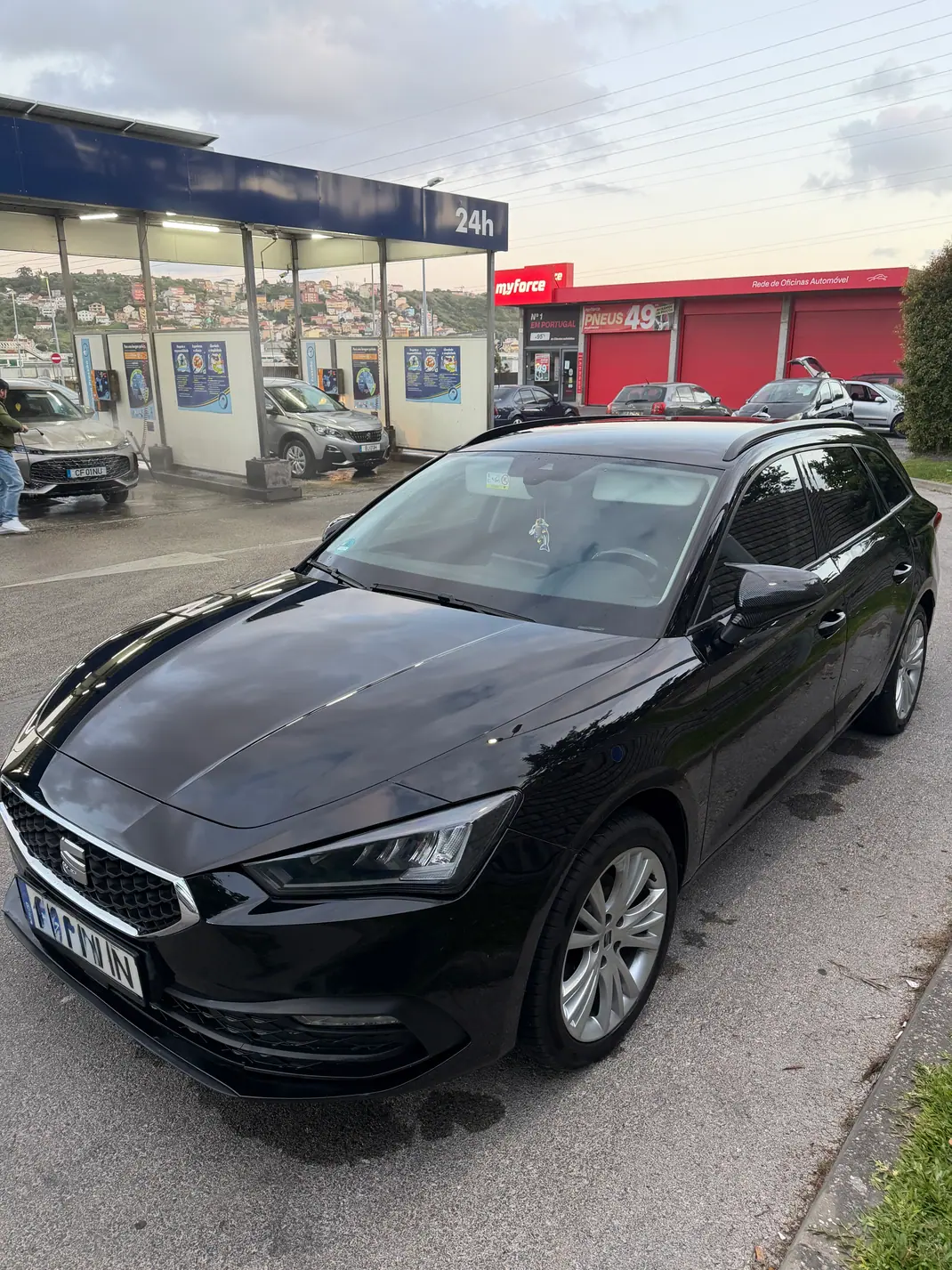SEAT Leon 2024 - 18500 EUR, 41000 km - AUTO.MOTO.pt - 41000km - foto 7 de 11