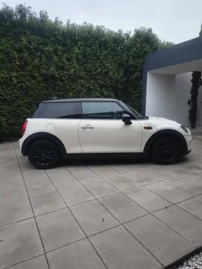 MINI One 2015 - 11900 EUR, 125000 km - AUTO.MOTO.pt - 125000km - foto 8 de 35