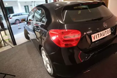 Mercedes-Benz A 180 2014 - 13890 EUR, 163434 km - AUTO.MOTO.pt - 163434km - foto 3 de 21