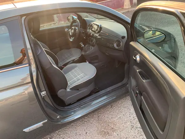 Fiat 500 2017 - 7950 EUR, 128350 km - AUTO.MOTO.pt - 128350km - foto 9 de 13