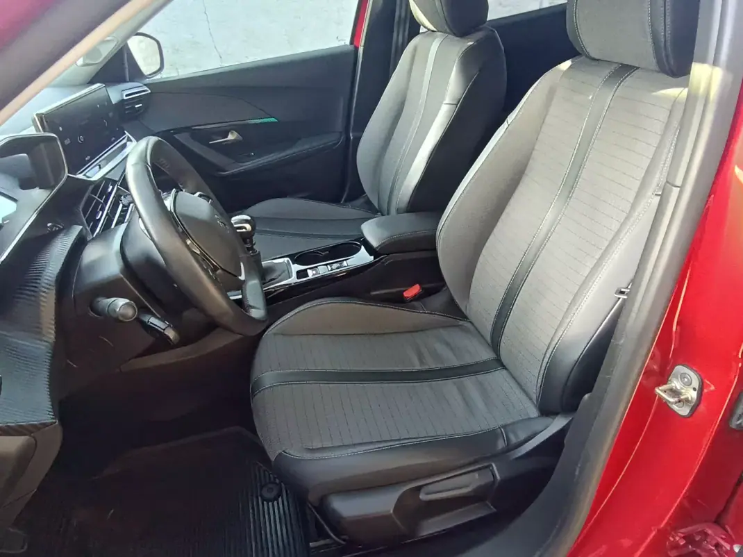 Peugeot 2008 2021 - 18990 EUR, 186919 km - AUTO.MOTO.pt - 186919km - foto 34 de 37