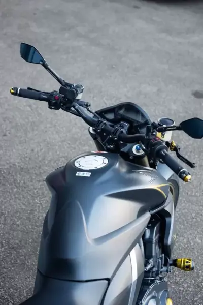 Honda CB 1000R 2012 - 8900 EUR, 22000 km - foto 6 de 25