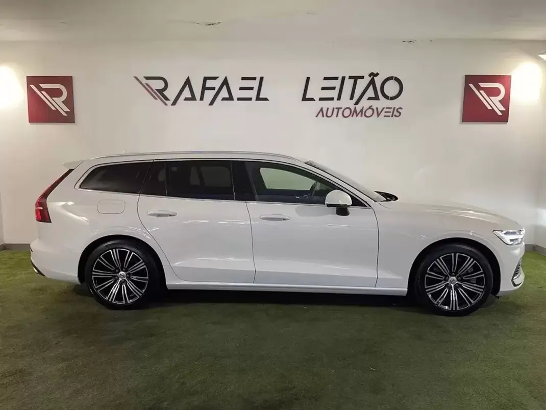 Volvo V60 2022 - 31900 EUR, 71000 km - 71000km - foto 8 de 29