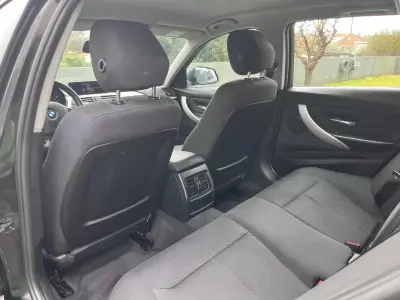 BMW 320 2013 - 13900 EUR, 220000 km - AUTO.MOTO.pt - 220000km - foto 28 de 55