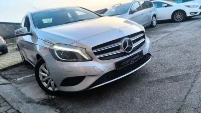 Mercedes-Benz A 180 2014 - 15800 EUR, 180000 km - AUTO.MOTO.pt - 180000km - foto 9 de 23