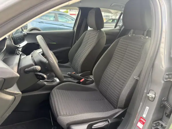 Peugeot 208 2024 - 15400 EUR, 30000 km - AUTO.MOTO.pt - 30000km - foto 7 de 14