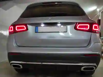 Mercedes-Benz GLC 300 2021 - 37000 EUR, 74710 km - 74710km - foto 9 de 15