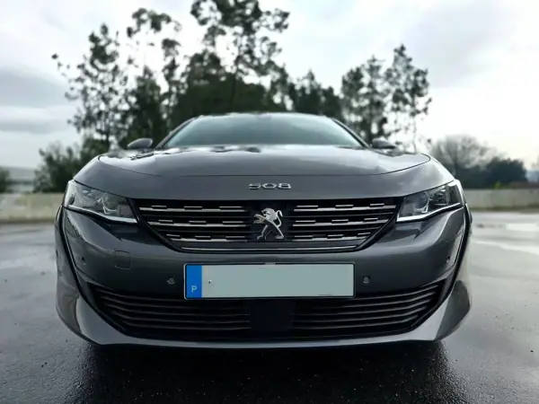 Peugeot 508 SW 2021 - 15750 EUR, 170000 km - AUTO.MOTO.pt - 170000km - foto 12 de 32
