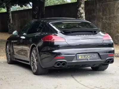 Porsche Panamera 2015 - 38499 EUR, 165000 km - AUTO.MOTO.pt - 165000km - foto 10 de 39