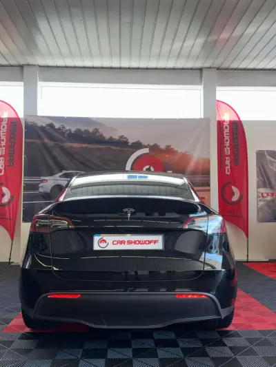 Tesla Model Y 2023 - 32900 EUR, 160000 km - 160000km - foto 5 de 9