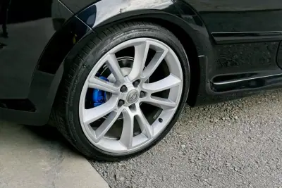 Opel Astra GTC 2007 - 15990 EUR, 149500 km - AUTO.MOTO.pt - 149500km - foto 12 de 22