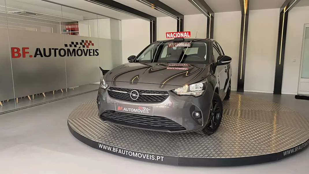 Opel Corsa 2020 - 10490 EUR, 84220 km - AUTO.MOTO.pt - 84220km - foto 1 de 53