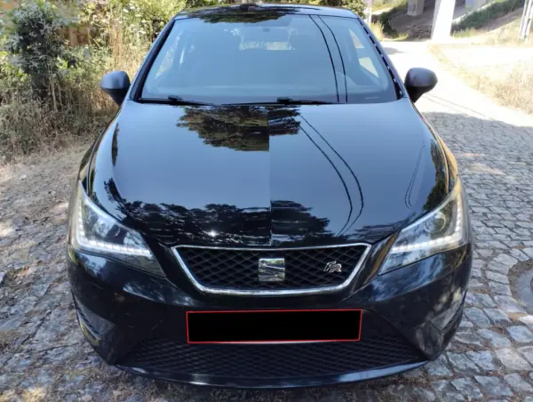 SEAT Ibiza 2014 - 12250 EUR, 200000 km - AUTO.MOTO.pt - 200000km - foto 3 de 26