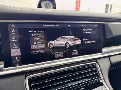 Porsche Panamera 2019 - 75990 EUR, 69000 km - AUTO.MOTO.pt - 69000km - foto 13 de 17
