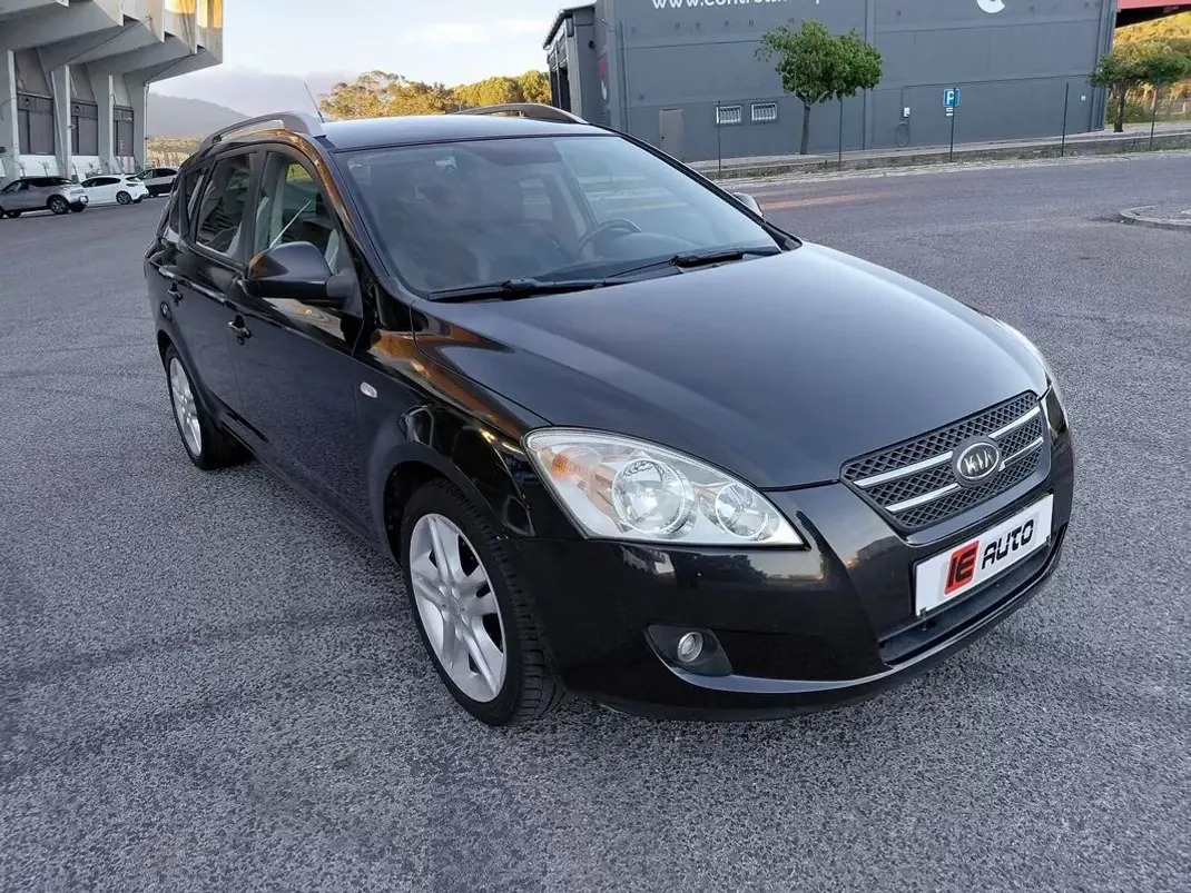 Kia Ceed SW 2008 - 4490 EUR, 182285 km - AUTO.MOTO.pt - 182285km - foto 13 de 25