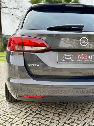 Opel Astra Sports Tourer 2016 - 10990 EUR, 127900 km - AUTO.MOTO.pt - 127900km - foto 32 de 35