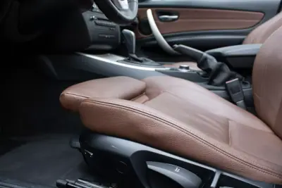 BMW 120 2013 - 14999 EUR, 152425 km - AUTO.MOTO.pt - 152425km - foto 16 de 36
