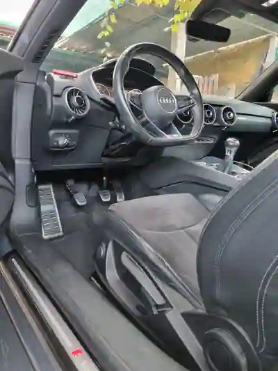 Audi TT Coupé 2015 - 22900 EUR, 210000 km - AUTO.MOTO.pt - 210000km - foto 13 de 15