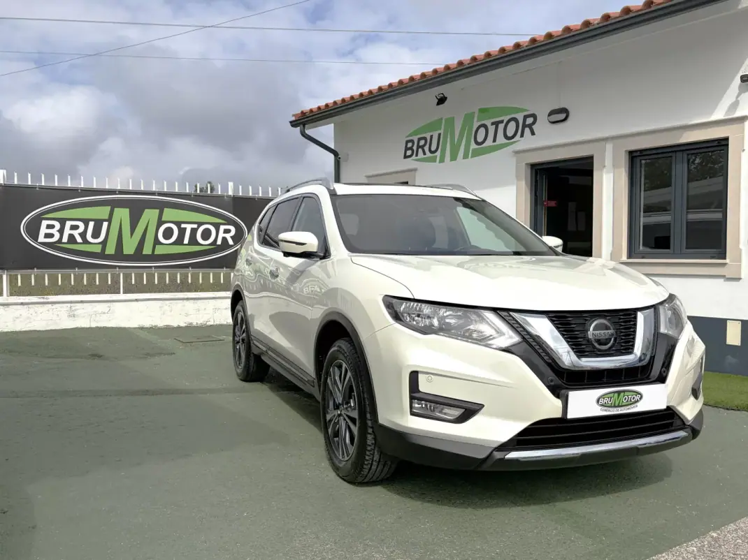 Nissan X-Trail 2021 - 22800 EUR, 75148 km - AUTO.MOTO.pt - 75148km - foto 1 de 17